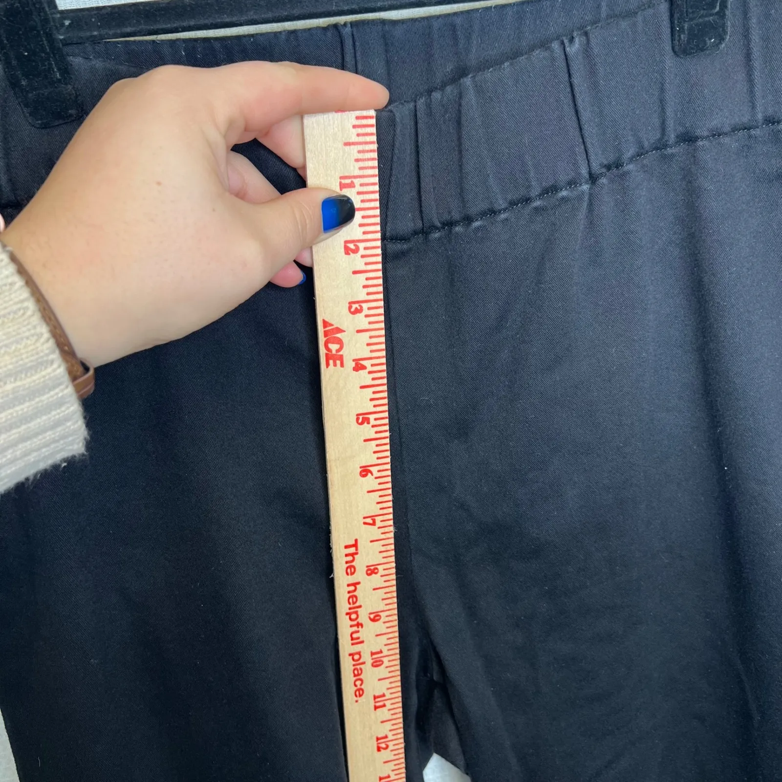 Soft Surroundings Black Elastic Waist Cropped Pants Women's Size Medium - Image 6