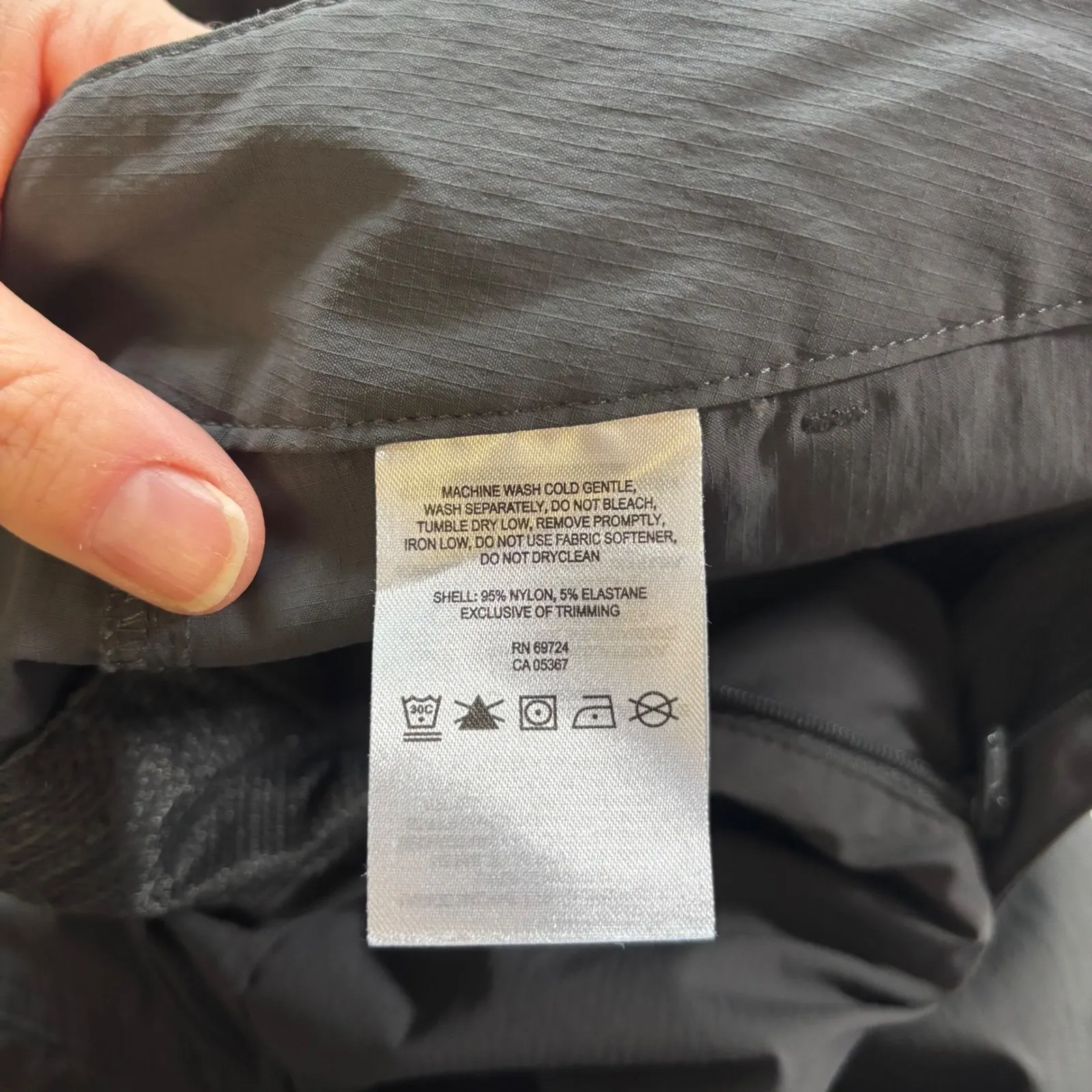 Columbia Women's Size 14 Regular Gray Omni Shield Outdoor Hiking Pants - Image 5