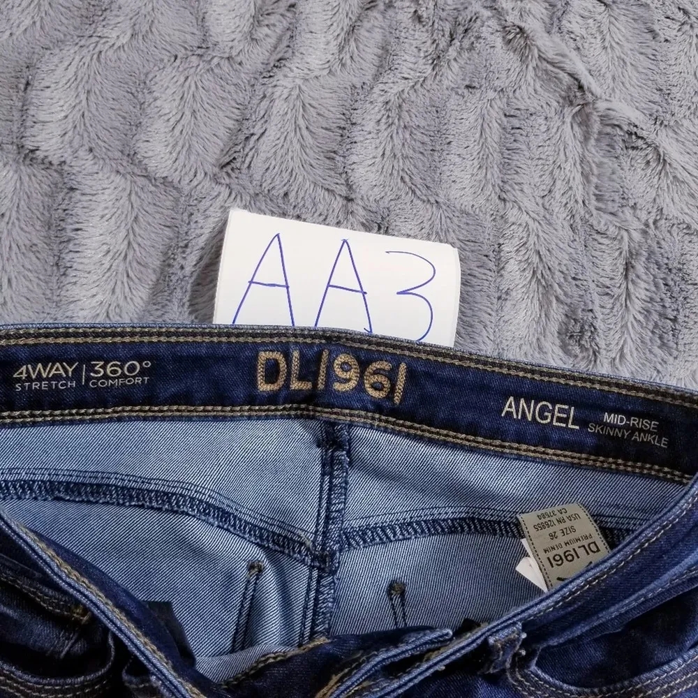 DL1961 Angel Mid Rise Skinny Ankle Jeans - Image 12