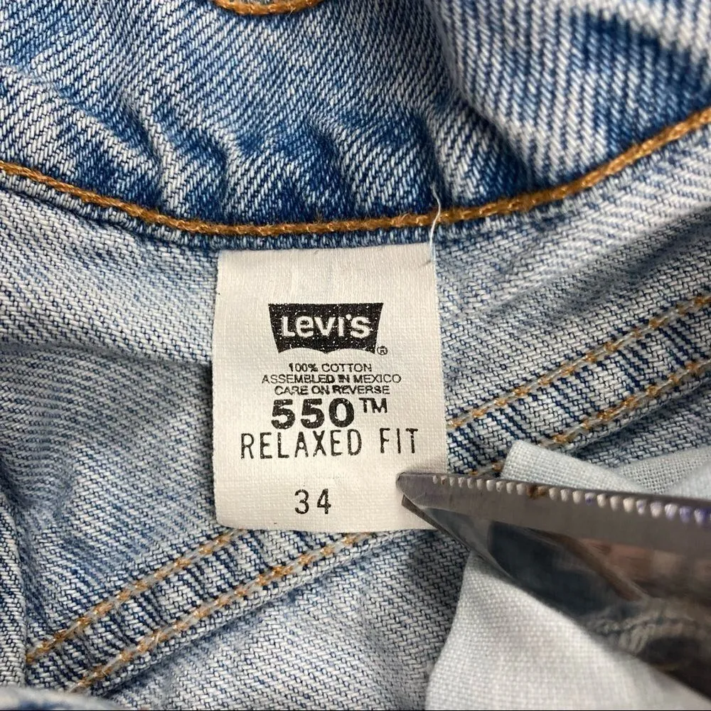 LEVI’S, 550 Relaxed Fit, VINTAGE, Orange tag, Women’s shorts, Size 34, Blue, - Image 9
