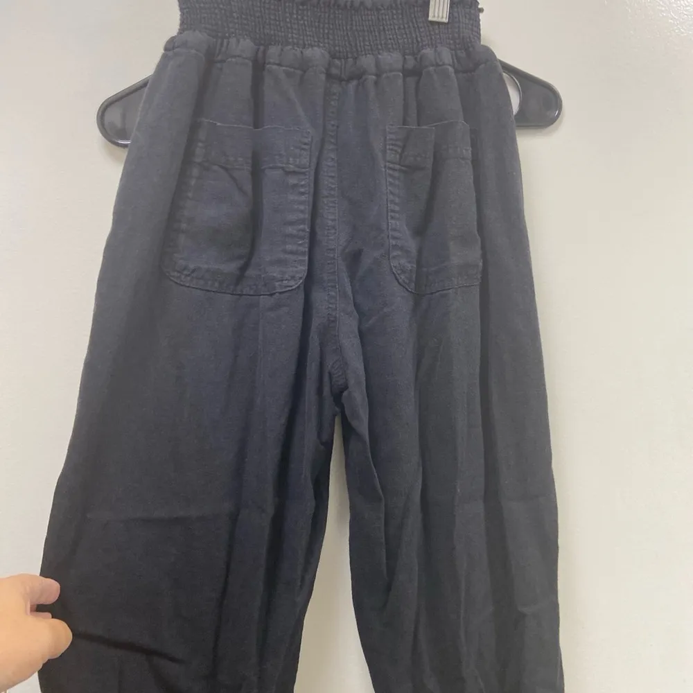 Love Tree linen black medium joggers juniors i think - Image 4