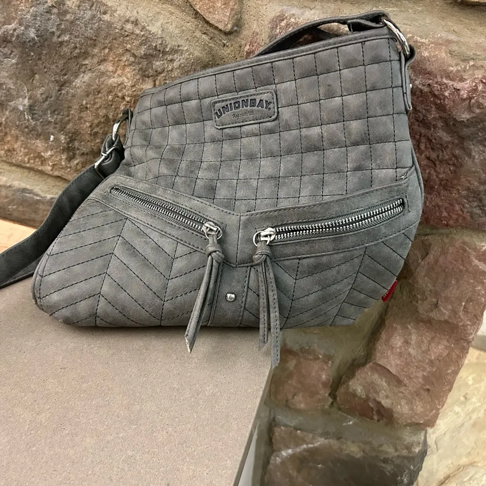 Union Bay Cross Body Bag - Gray Discount due to wear on strap & top back - Image 2