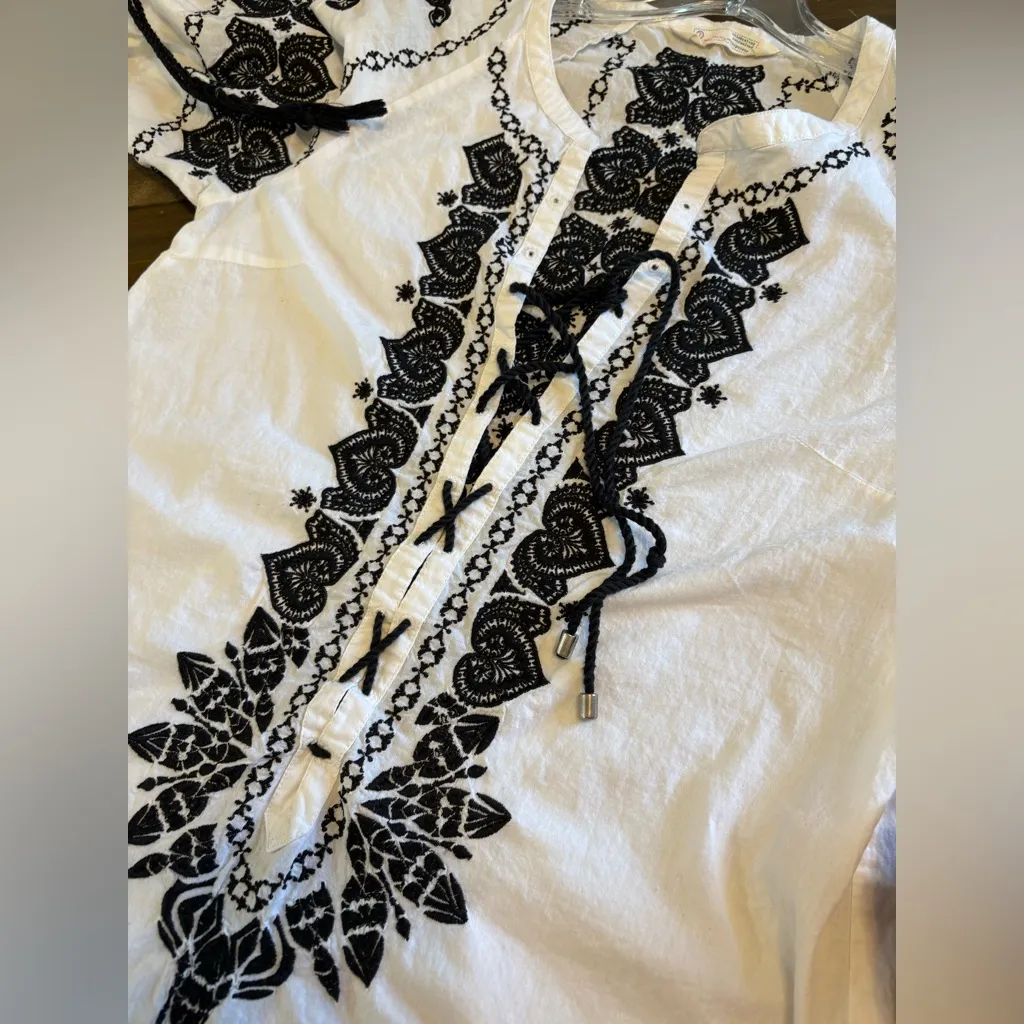 Odd Molly White Embroidered Dress Tunic Swim Cover Up Lace Up Tie Black M Cotton - Image 5
