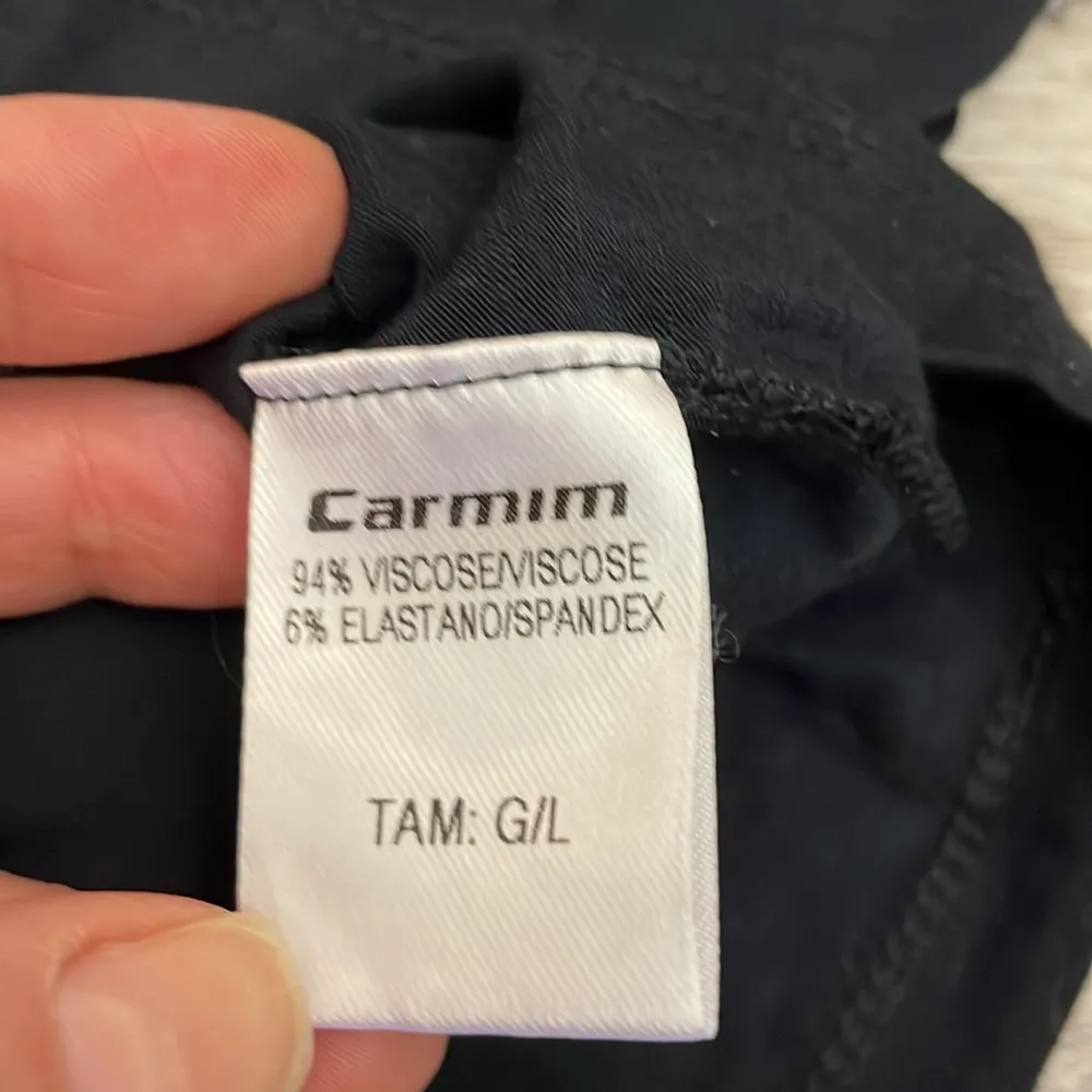 Carmim Lovers Black Sleeveless Tank Top with White Sparkly Beaded Sleeves Size L - Image 11