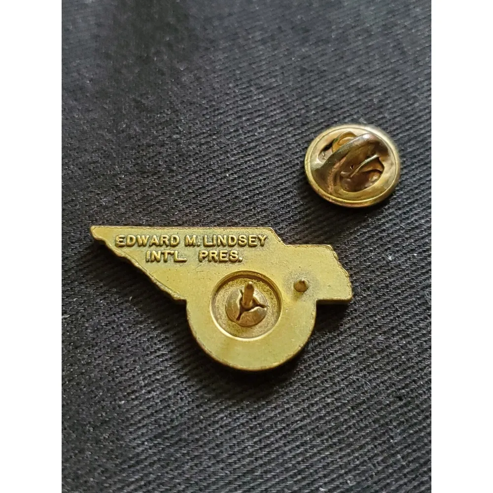 100%‎ Attendance 1967 Lions Club Golden Anniversary Pin Badge Rare Vintage - Image 4