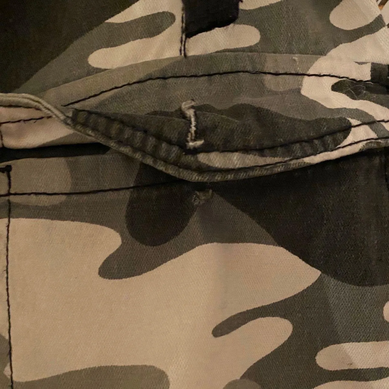 BERSHKA CAMO CARGO PANTS - Image 3