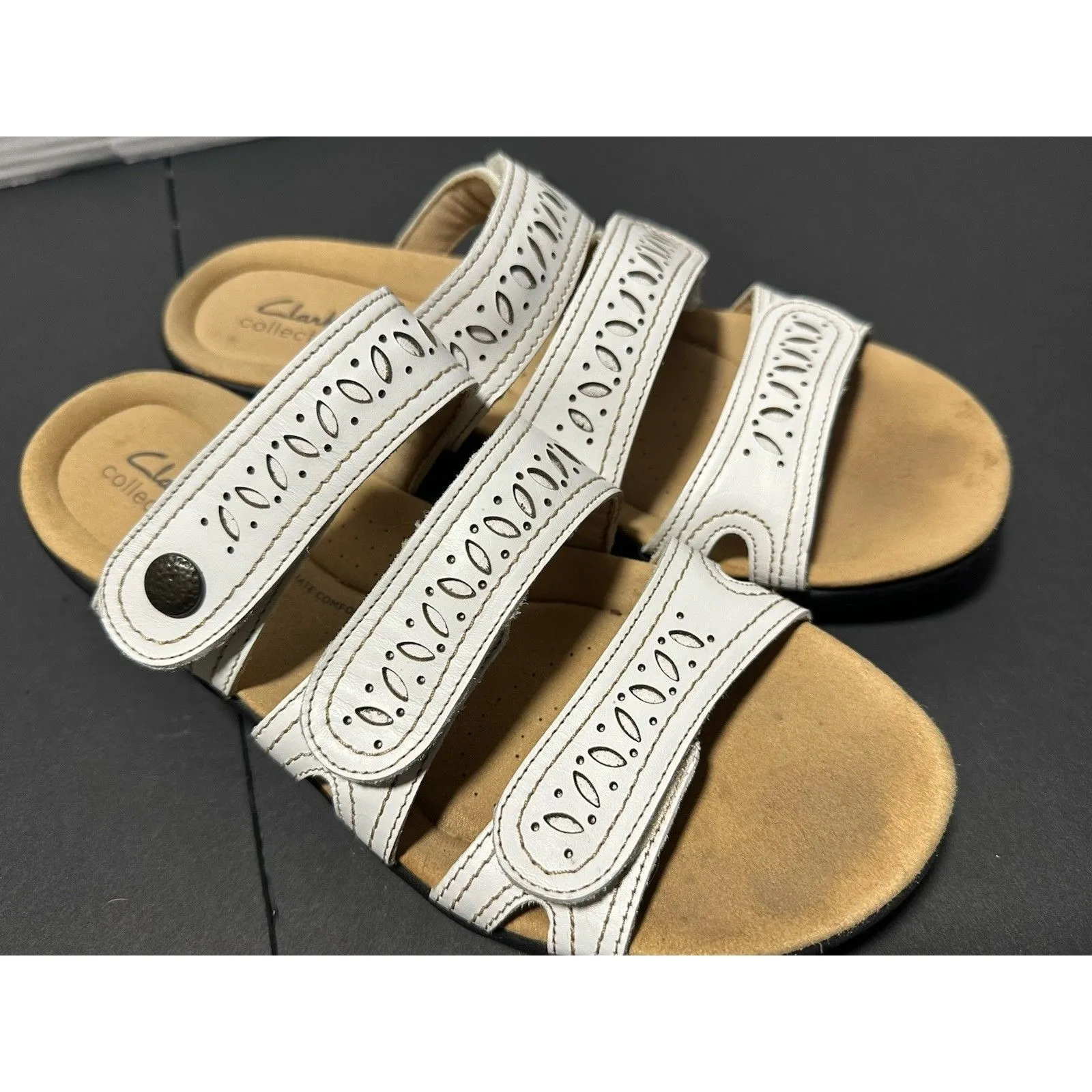 Clarks  Leisa Cacti White Leather Adjustable Hook & Loop Sandals Size 9 - Image 4