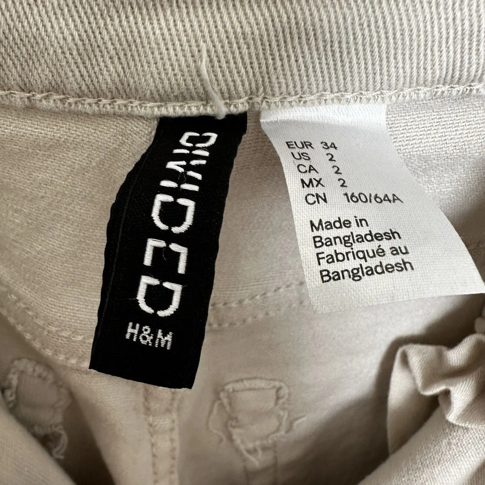 Divided Women's  Jeans Beige Relaxed Baggy - Image 6