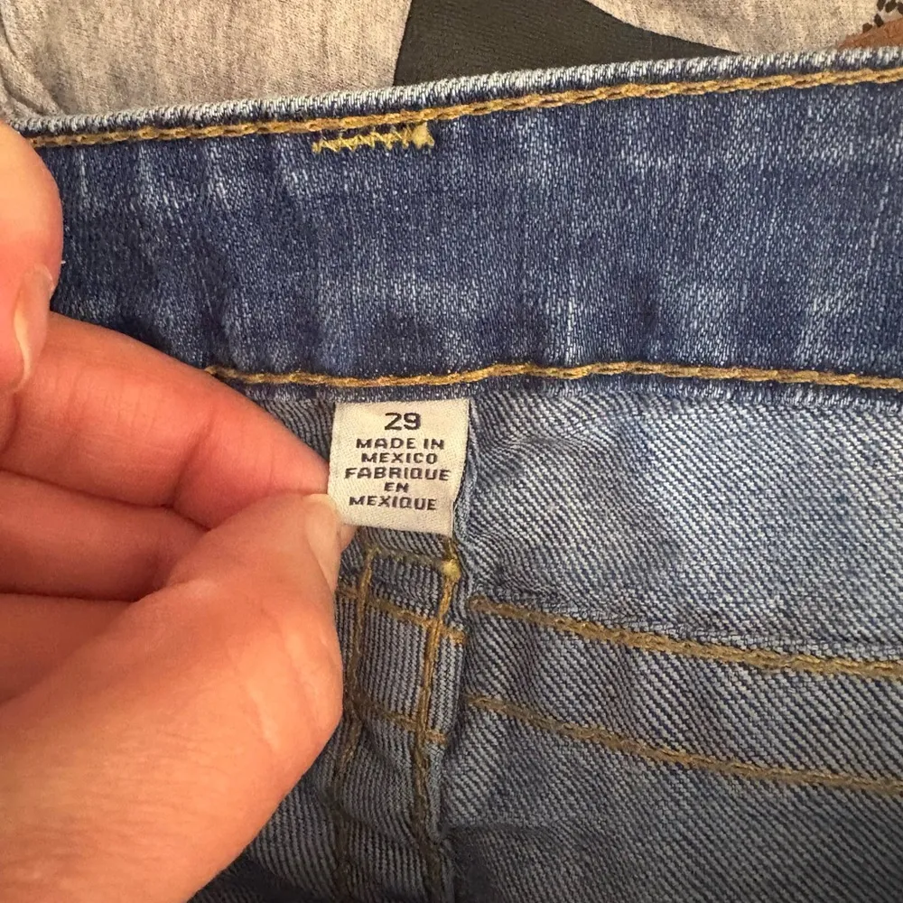 True Religion Knee length Shorts Women’s Bermuda Denim Jeans size 29 - Image 4