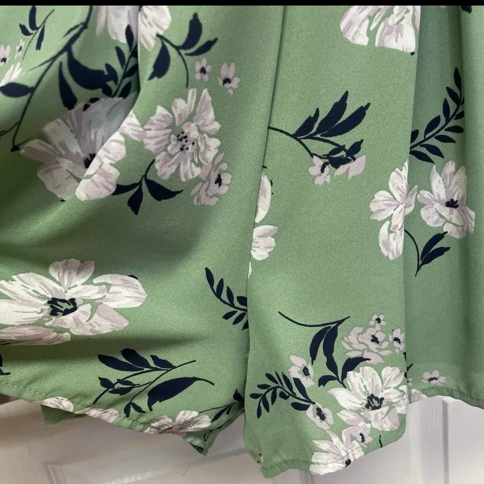 Miami Floral Print Long Sleeve Chiffon Romper Light Green Wide Leg Size XS - Image 4