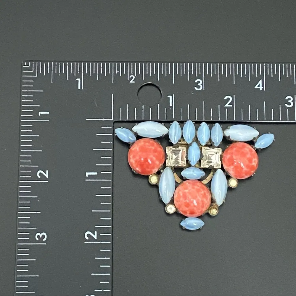 Unique Vintage PAT. 1.801.128 Cabochon Marquis Moonstone Triangle Dress/Fur Clip - Image 9