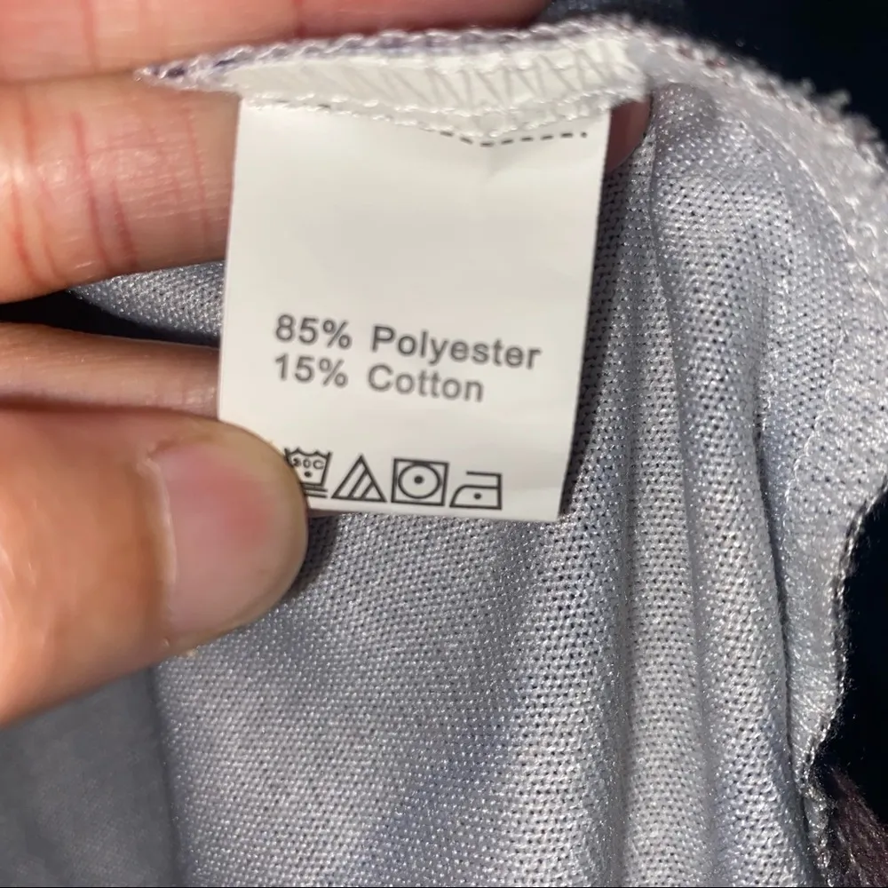 Camo Print Long Sleeve Top Women’s Medium - Image 4