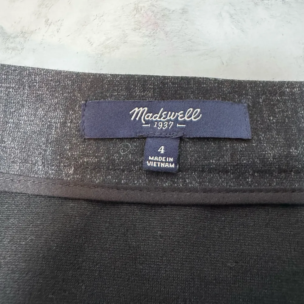 Women's Madewell Journal Pleated Mini Skirt Size 4 Charcoal Gray Ponte Knit - Image 3