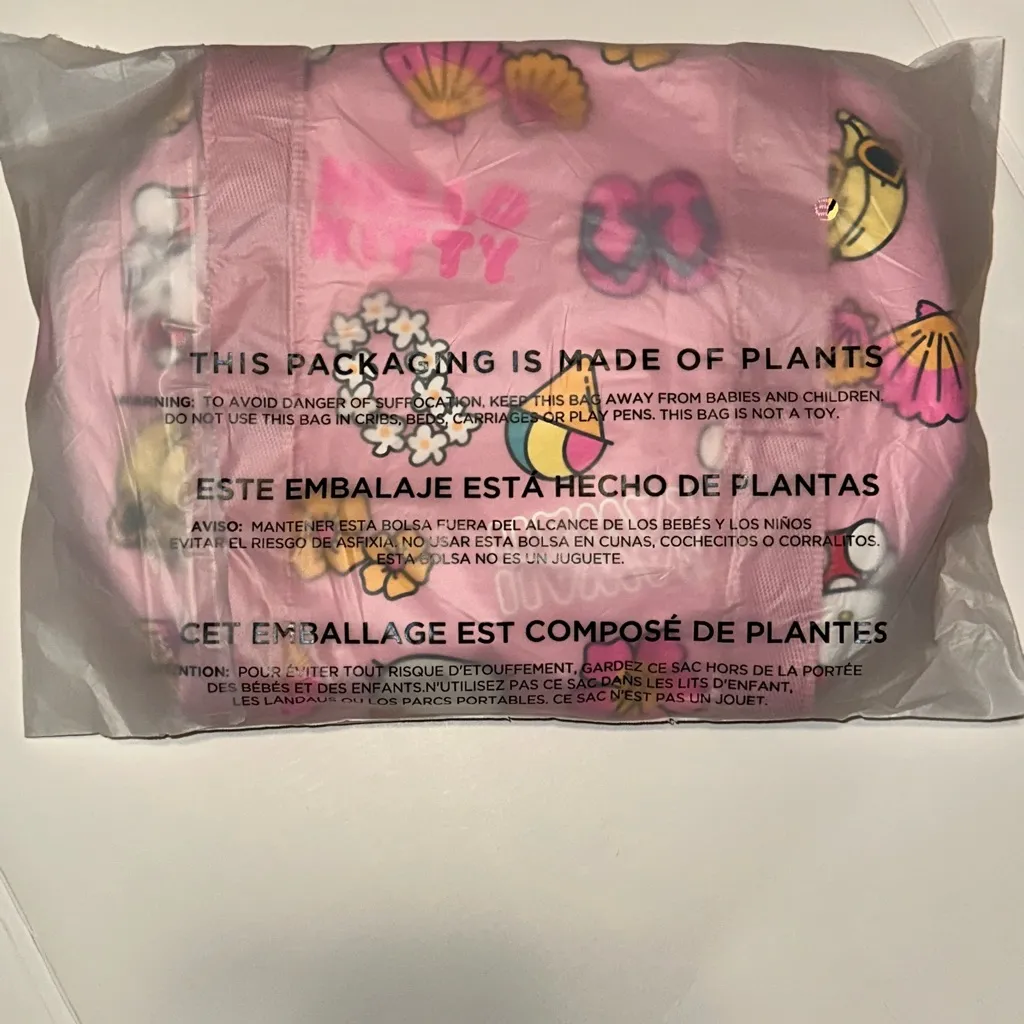 Aloha Collection x Hello Kitty Mini Duffle Pink - Image 4
