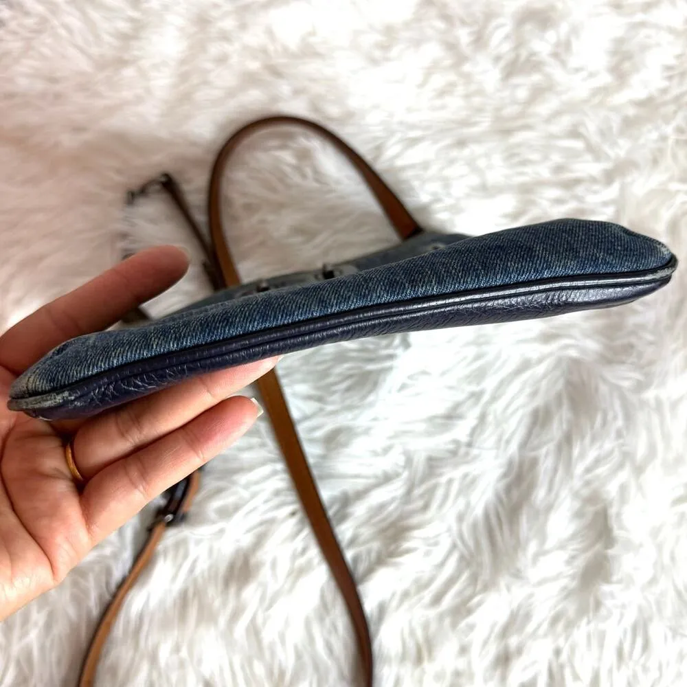 Coach Denim Swagger Swingpack Crossbody - Image 5