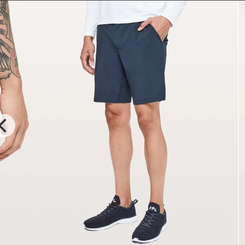 Lululemon T.H.E. Short *20Y Collection 9"
True Navy - Image 3