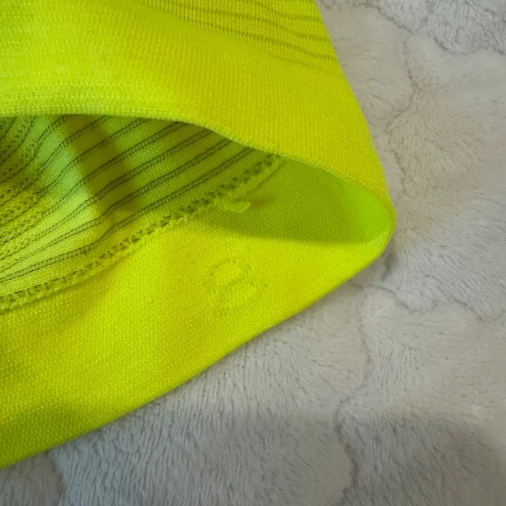 Lululemon Swiftly Tech Racerback 2.0 Highlight Yellow / Highlight Yellow - Image 4