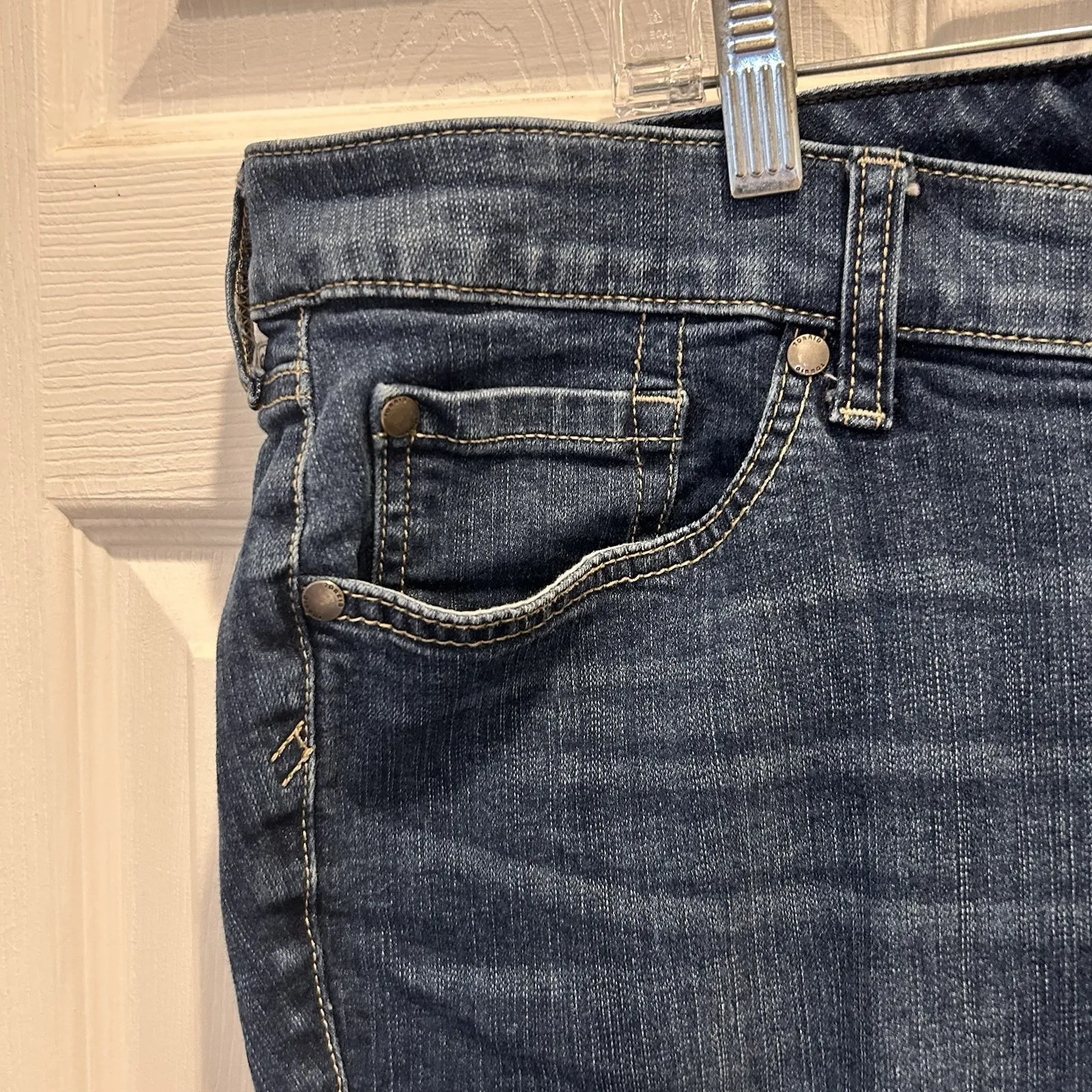 Torrid Womens Size 18 Mid Rise Crop Boyfriend Jeans Dark Wash Raw Hem Stretch - Image 2