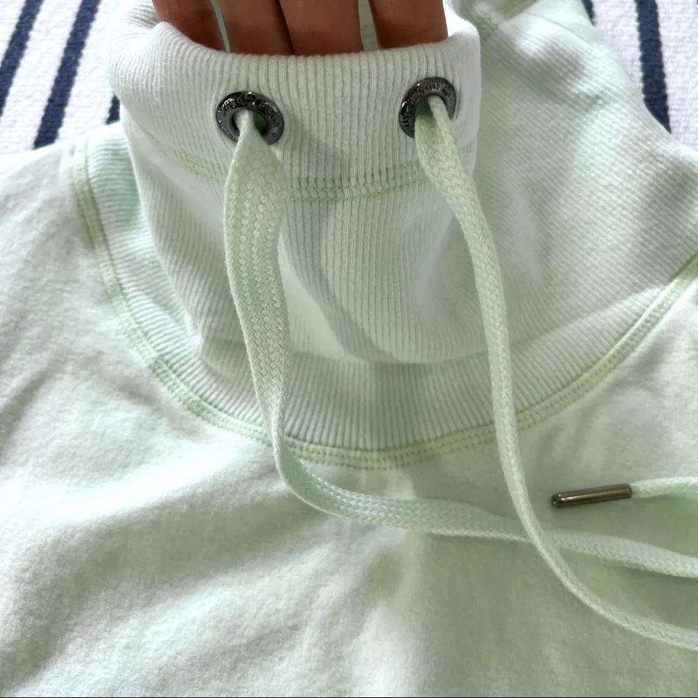 Harmonise Luxe Fleece Sweatshirt in Glacier Green Medium - Image 9