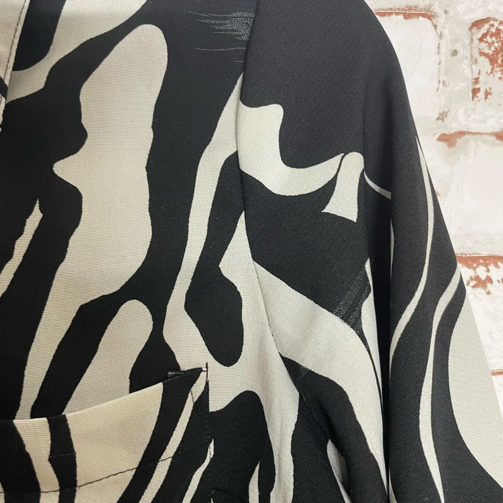 Sincerely Jules Monochrome Patterned Tie Dress Black - Image 6