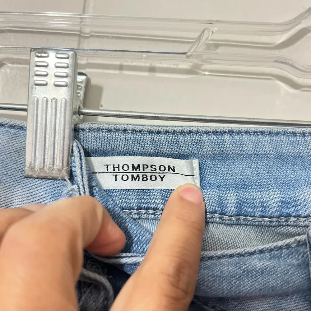 Vigoss The Thompson Tomboy Blue Denim Jeans  Women's Size 31 - Image 5