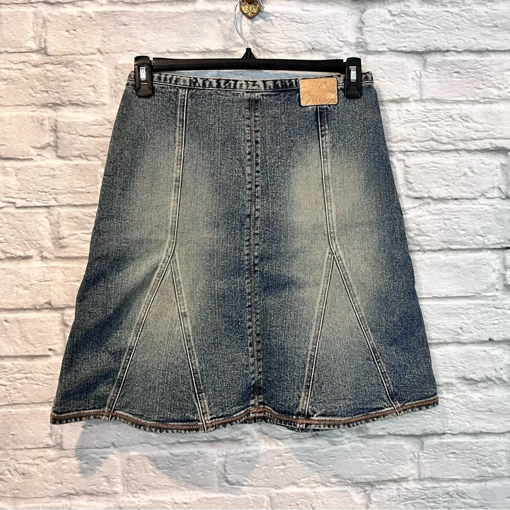 Vintage  Sample Blue Fade Denim Flare A-Line Skirt Size 5 - Image 2