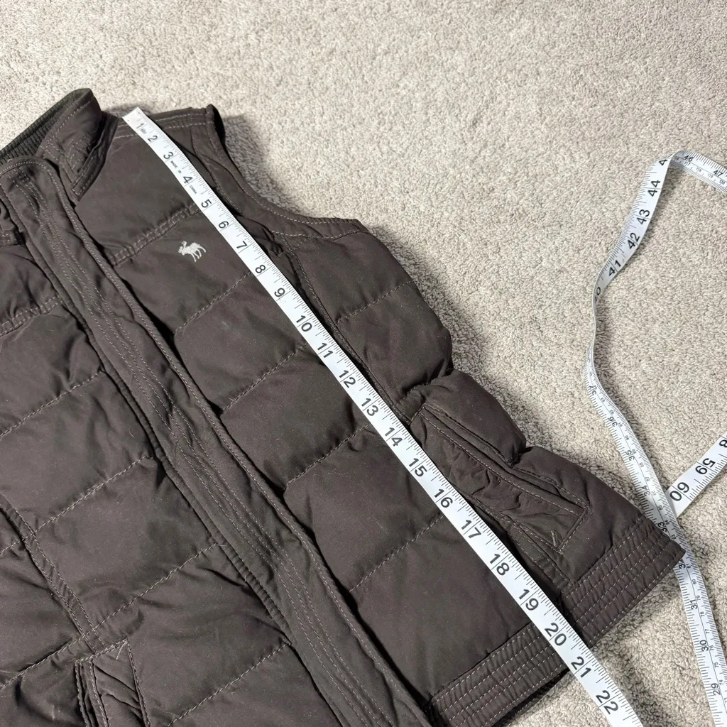Abercrombie & Fitch Women’s Y2K Vintage Puffer Quilted Vest Full Zip in Brown S - Image 10