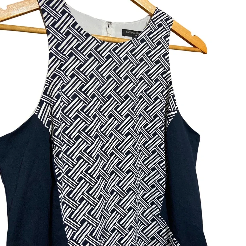 Banana Republic Sheath Dress Sleeveless Blue White Back Zip‎ Lined Dress Size 14 - Image 6