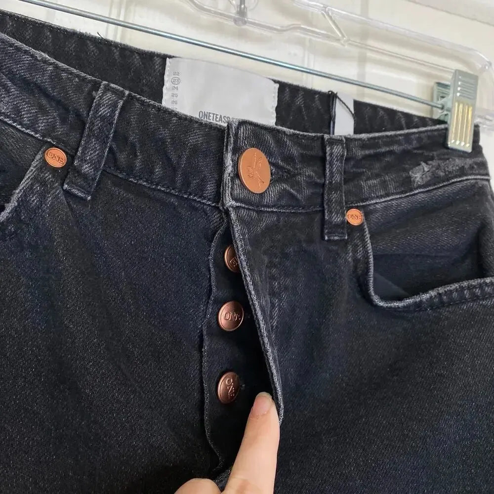 NWOT ONE TEASPOON Trucker Jeans Black Mid Rise Button Fly Size 23 Distressed - Image 5