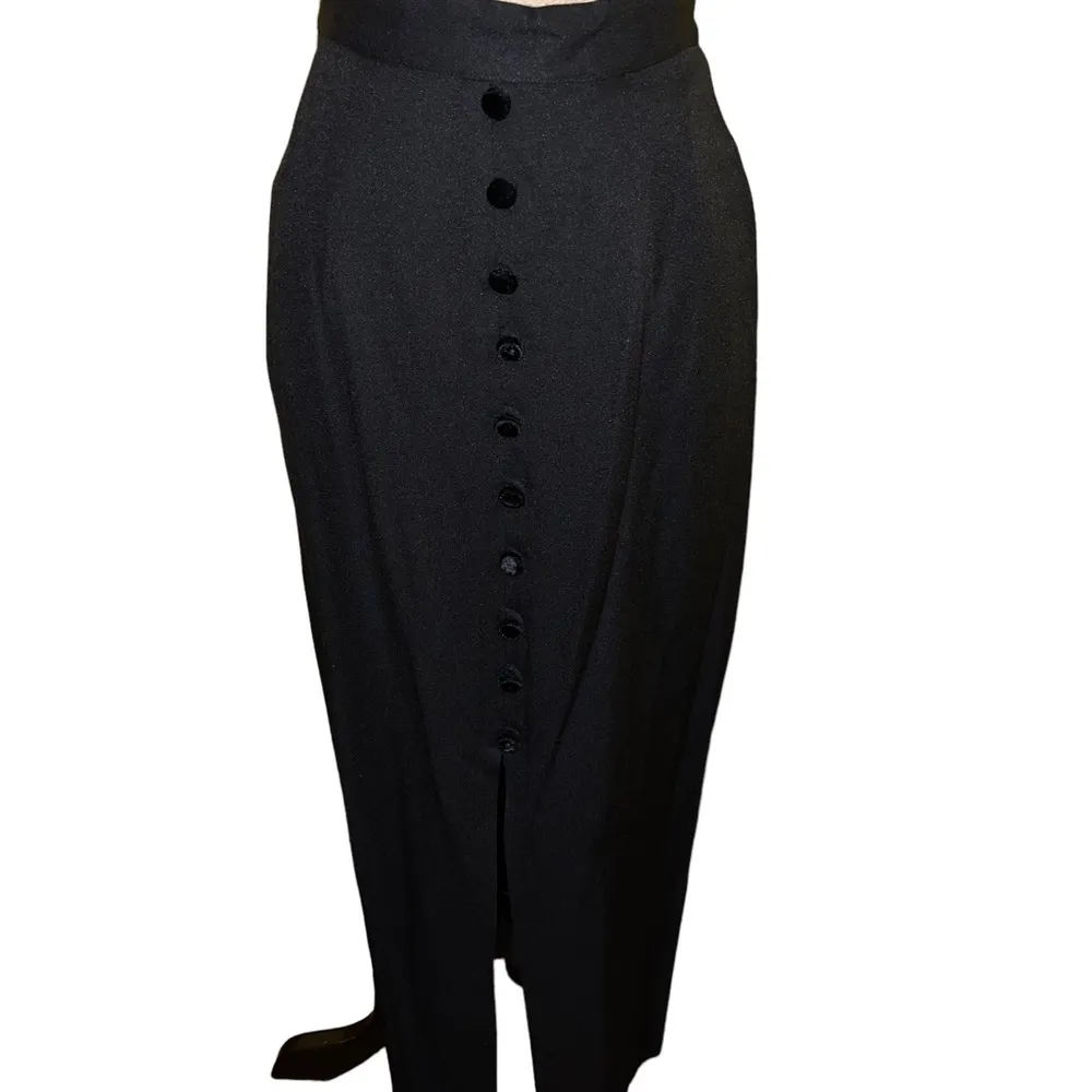 Scarlett Women’s 2 Pc Skirt Set Black Velvet Cuffs Neck Buttons Size 7/8 Vintage - Image 7