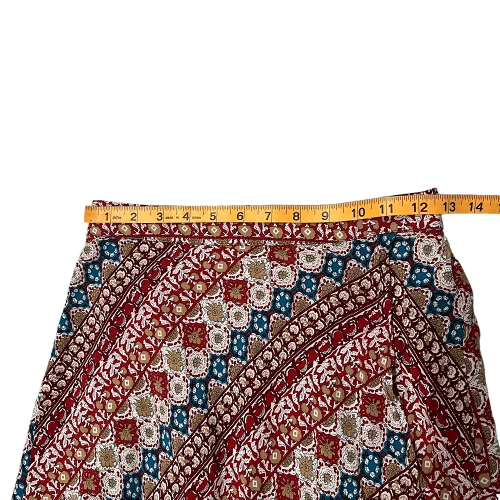 Earthbound Trading faux wrap geometric red, tan, blue boho maxi skirt, Sz M - Image 9