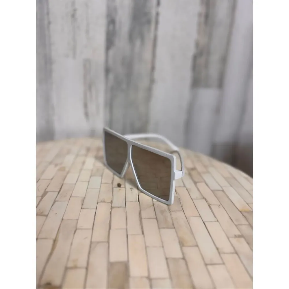 White Oversized Square Sunglasses Retro Shield Frame White - Image 5