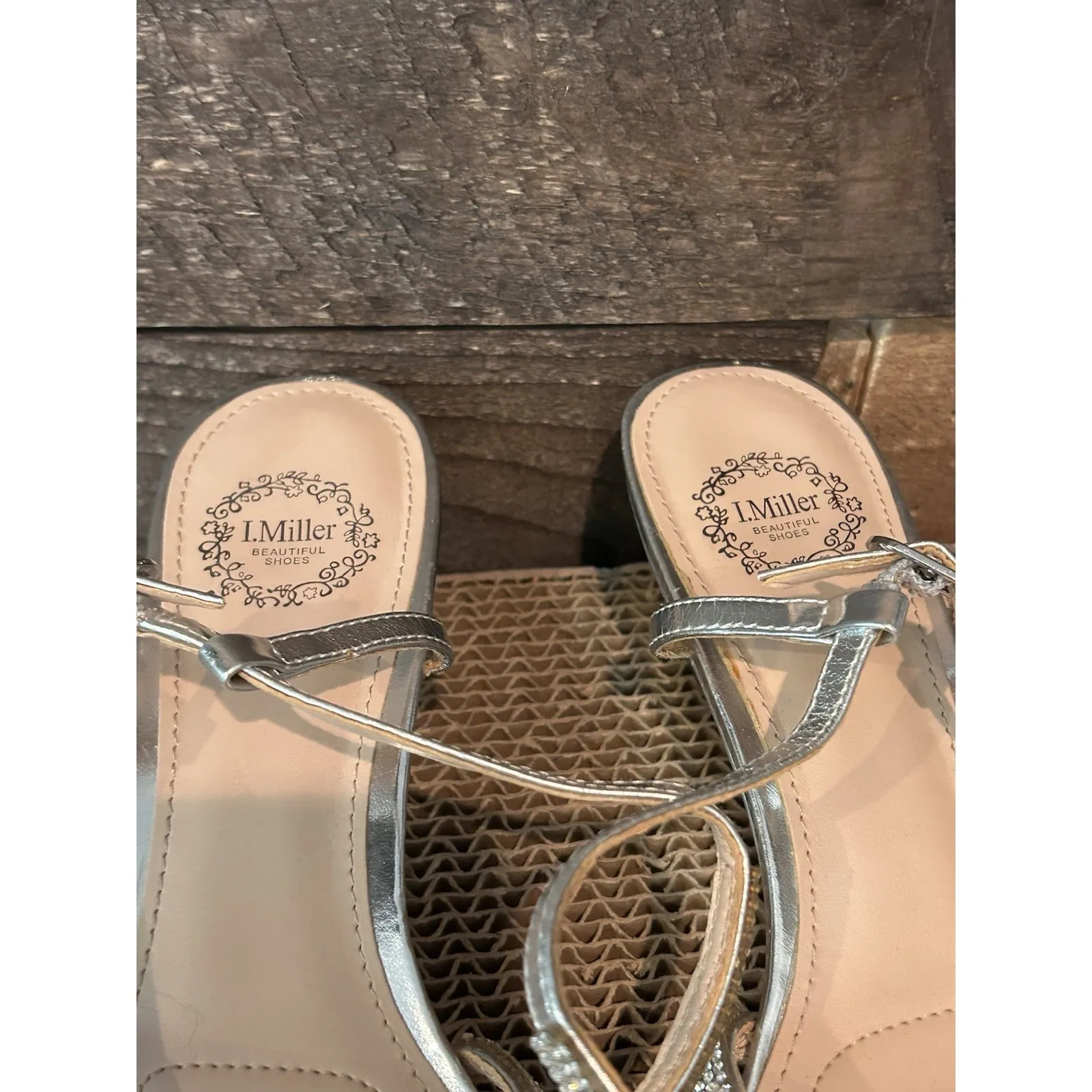 I.Miller Silver Low‎ Wedge Formal Strappy Sandals Prom Sandals Metallic 6.5 - Image 3