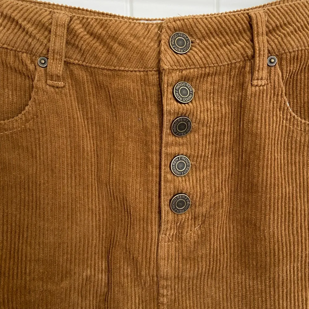 NWOT | Indigo Rein women’s corduroy multi-button distressed hem miniskirt — 26”W - Image 2