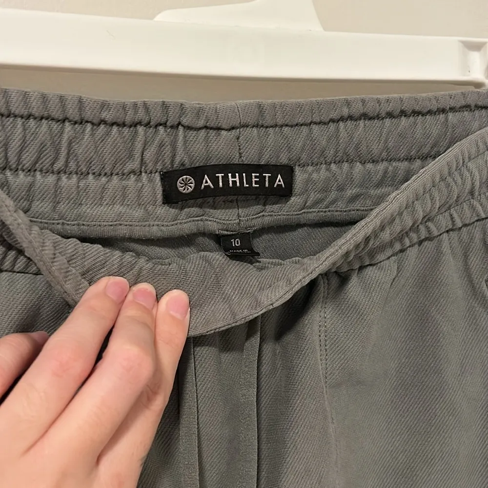 Athleta Farallon Skirt Women's 10 Grey Zipped Pockets Elastic Waist Drawstring - Image 2