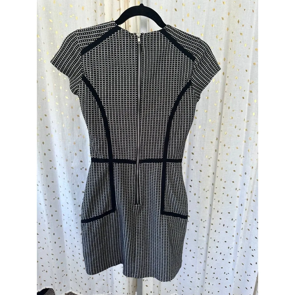 Parker Stretch Jacquard Knit Dia Block Piping Cap Sleeves Sheath Mini Dress S - Image 4