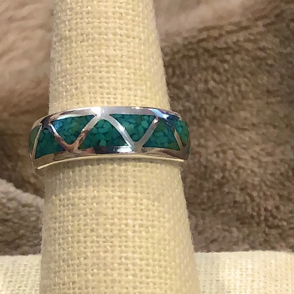 Vintage Southwestern Sterling Silver Crushed Turquoise Inlay Ring 7-1/4 - Image 3