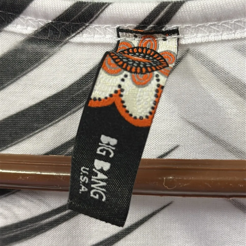 Big Bang Tropical Embellished Palm Tree V Neck Sleeveless Tunic Tee Top Large Black - Image 4