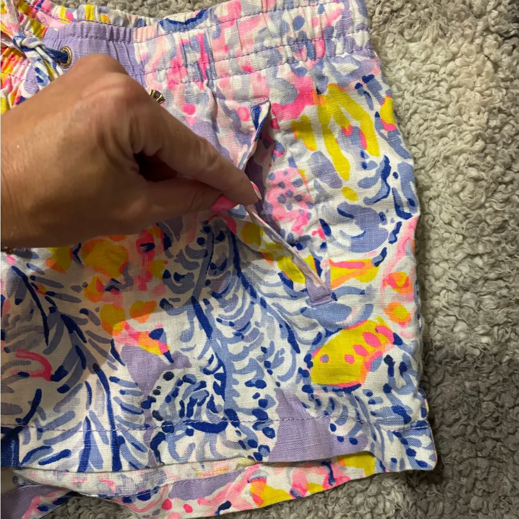Lilly Pulitzer Sz small  Women's Shorts - Image 4