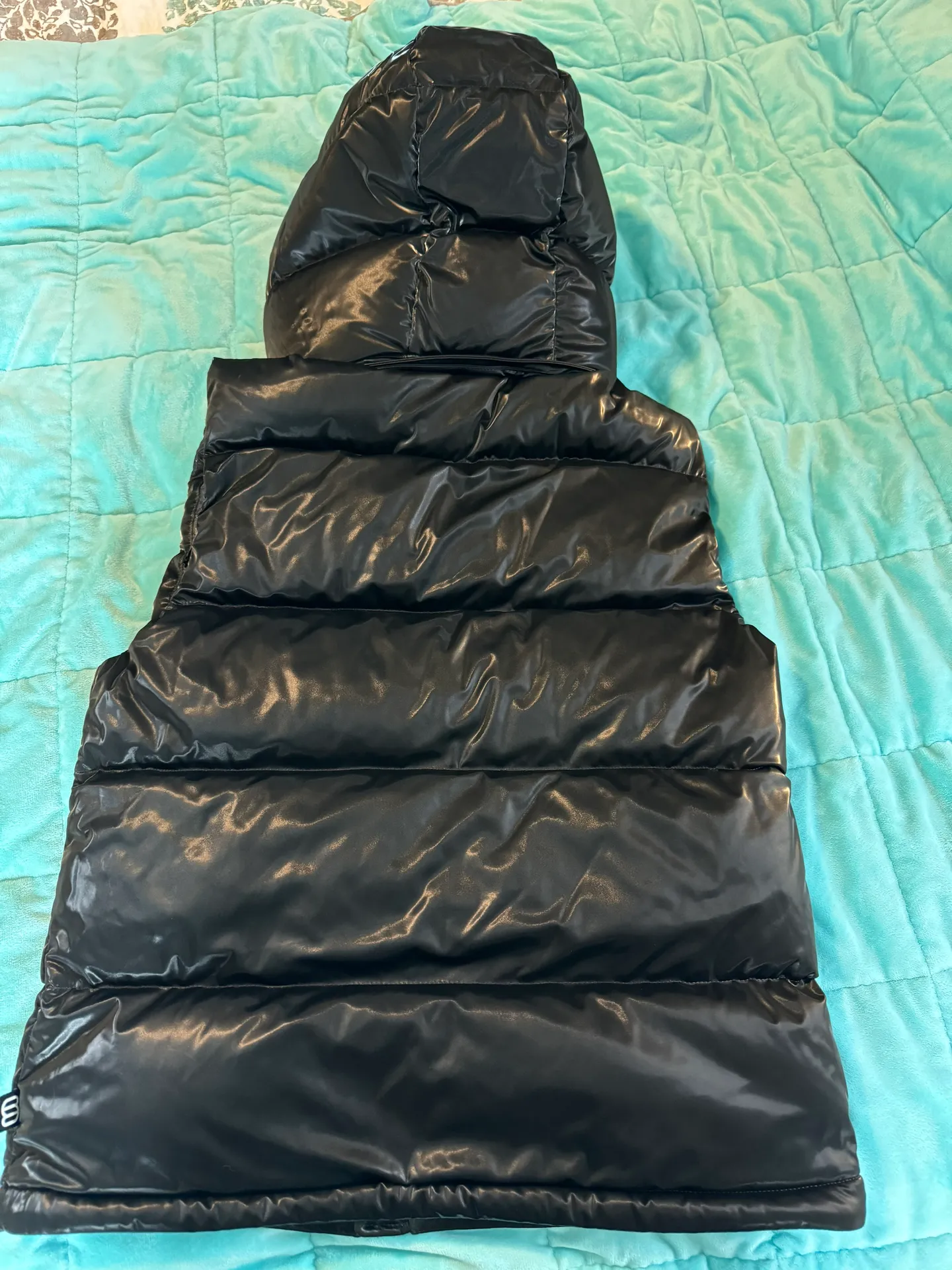 Aritzia Super Puff Vest - Image 8