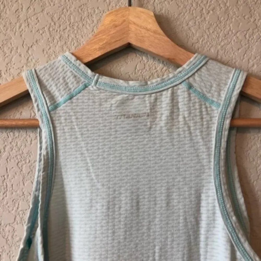 Columbia Light Blue Sleeveless Fitted Athletic Tank Top S - Image 2