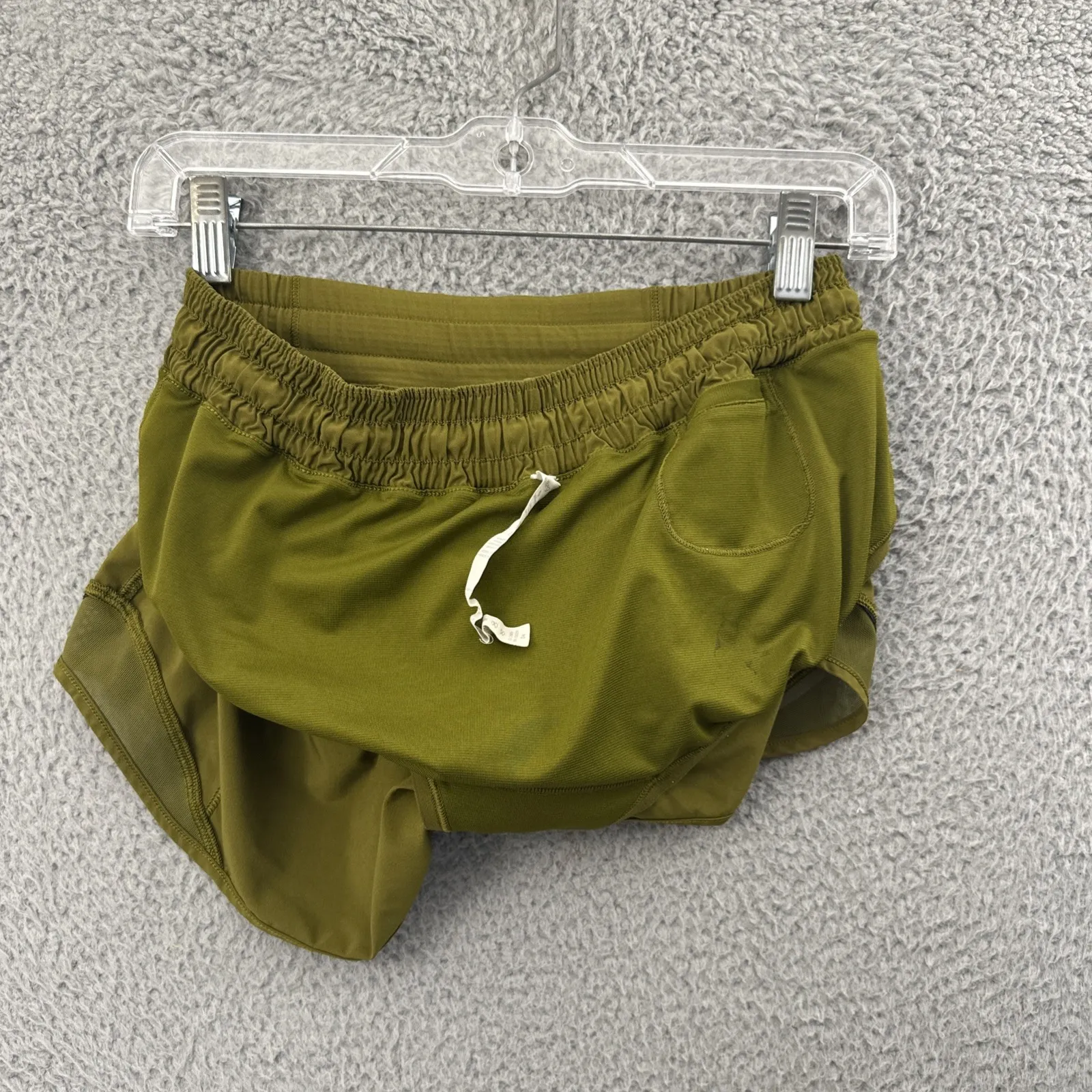Lululemon Hotty Hot Shorts 2.5"Low Rise Meadow Green Athletic Gym Women's 6 - Image 7