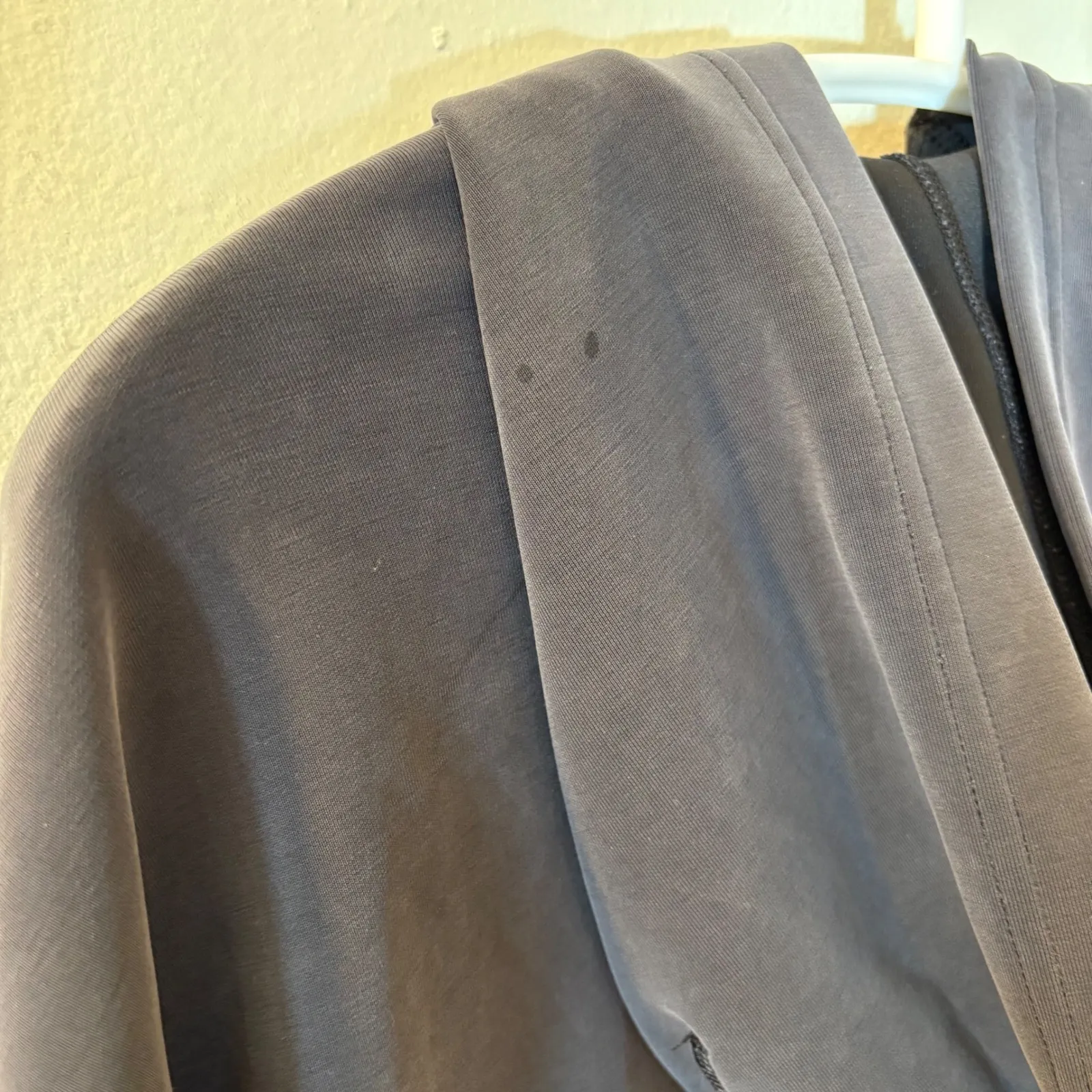 Lululemon Softstreme Full-Zip Hoodie Size 4 - Image 5