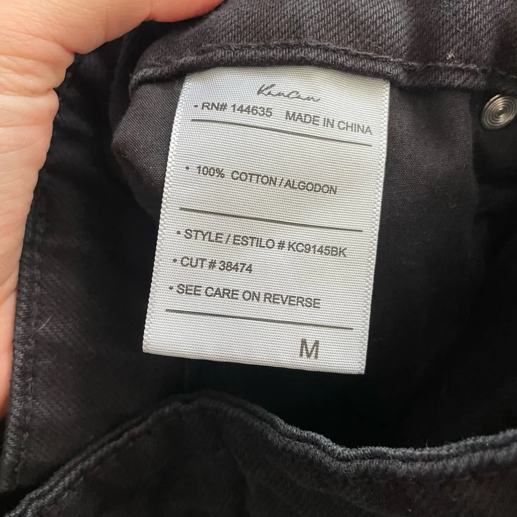 KanCan black distressed Jean shorts Size M - Image 4