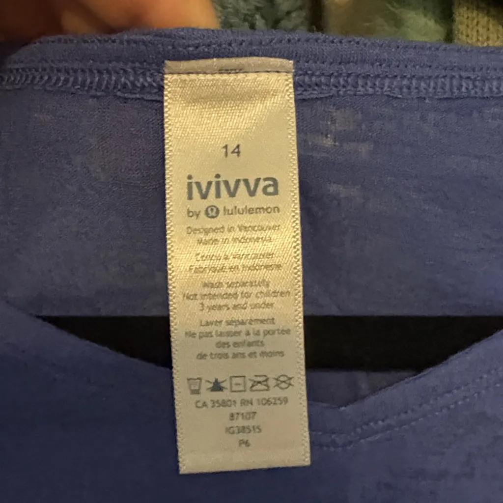 NWOT Ivivva Women's Blue V-Neck Short Sleeve Tee - Image 2