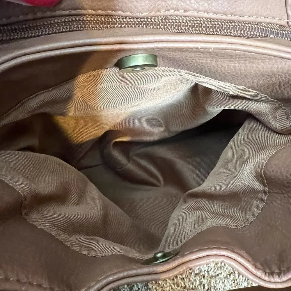 Merona by Target faux leather brown over the shoulder handbag purse pockets - Image 6