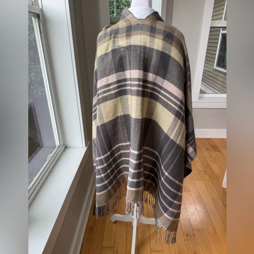 Oversized Plaid Fringe Poncho in Brown White Pink Plaid One Size Fits All - Image 4