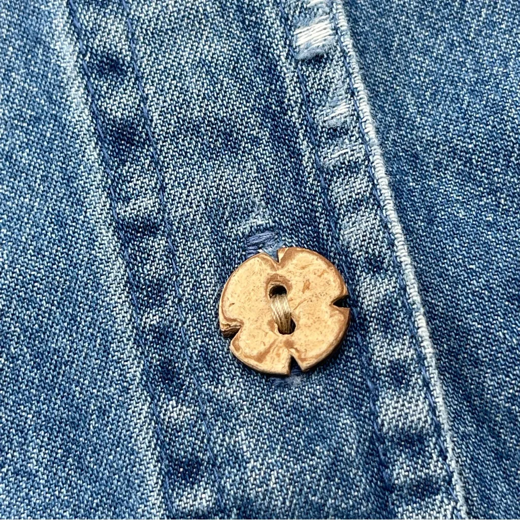 New Direction Floral Embroidered Blue Denim Jean Shirt Jacket Women’s Large - Image 7