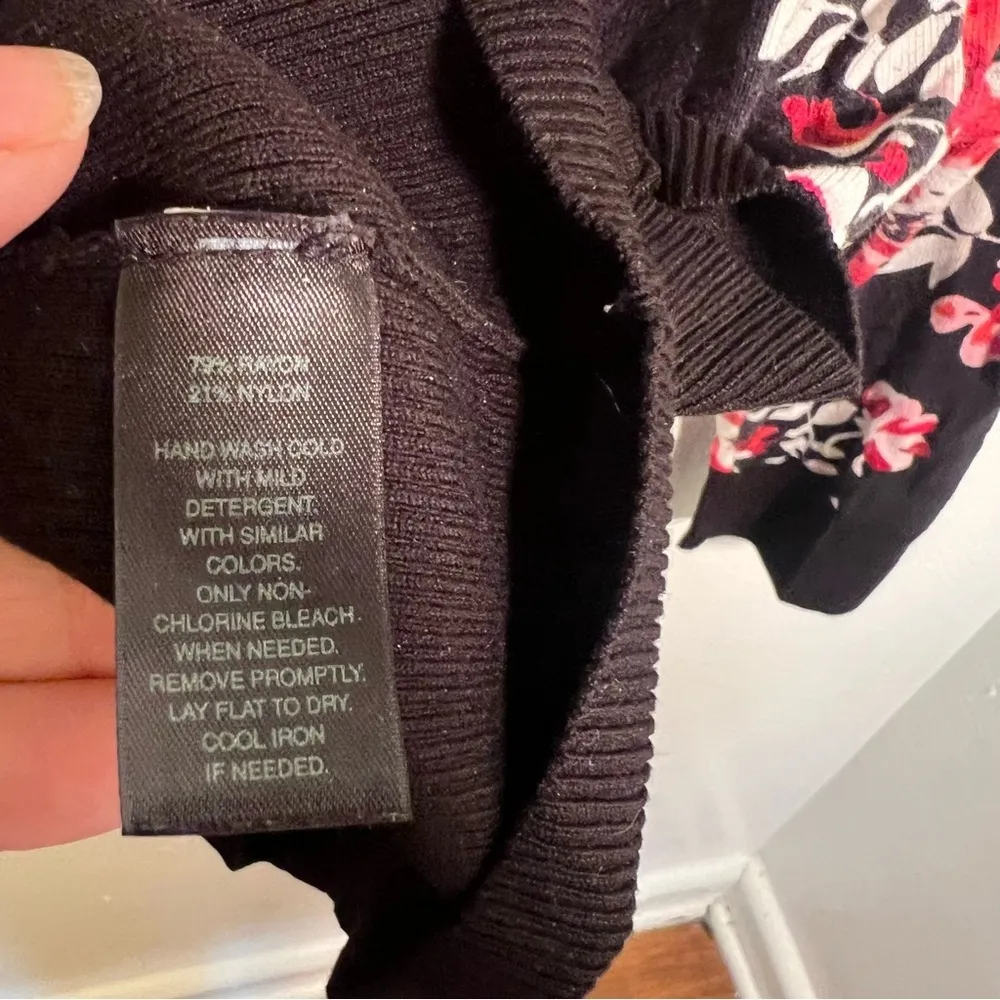 White House Black Market Snap Up Cardigan Black Floral S - Image 11