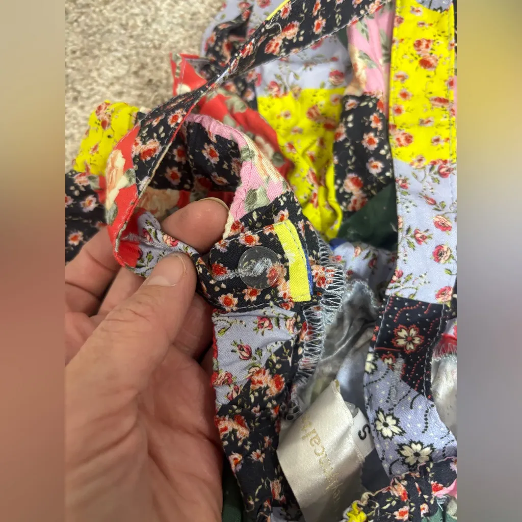 NEW! ANTHROPOLOGIE COREY LYNN CALTER FLORAL PATCHWORK SHORT OVERALLS Small - Image 5